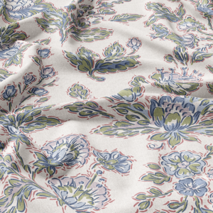 Parc Floral Fabric in Sweet Pea